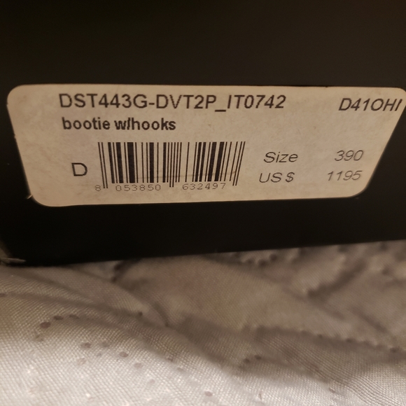 Versace boots - Picture 10 of 10